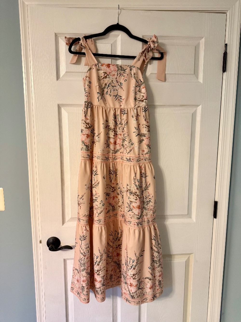 EUC Size S Maxi dress with bow ties at shoulder